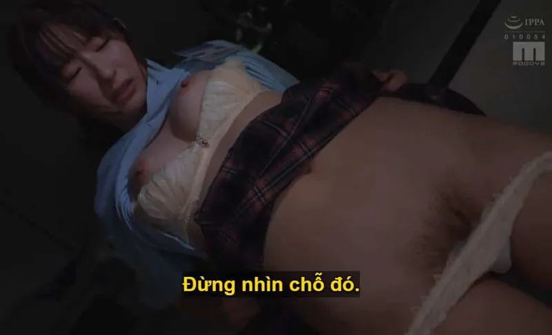 Sếp trên lập mưu xxx con nhỏ cấp dưới kiêu kỳ lười nhác, suốt ngày chỉ mê mẩn chat chit với người yêu.